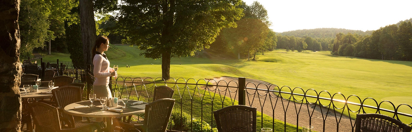 outside dining area near the golf course