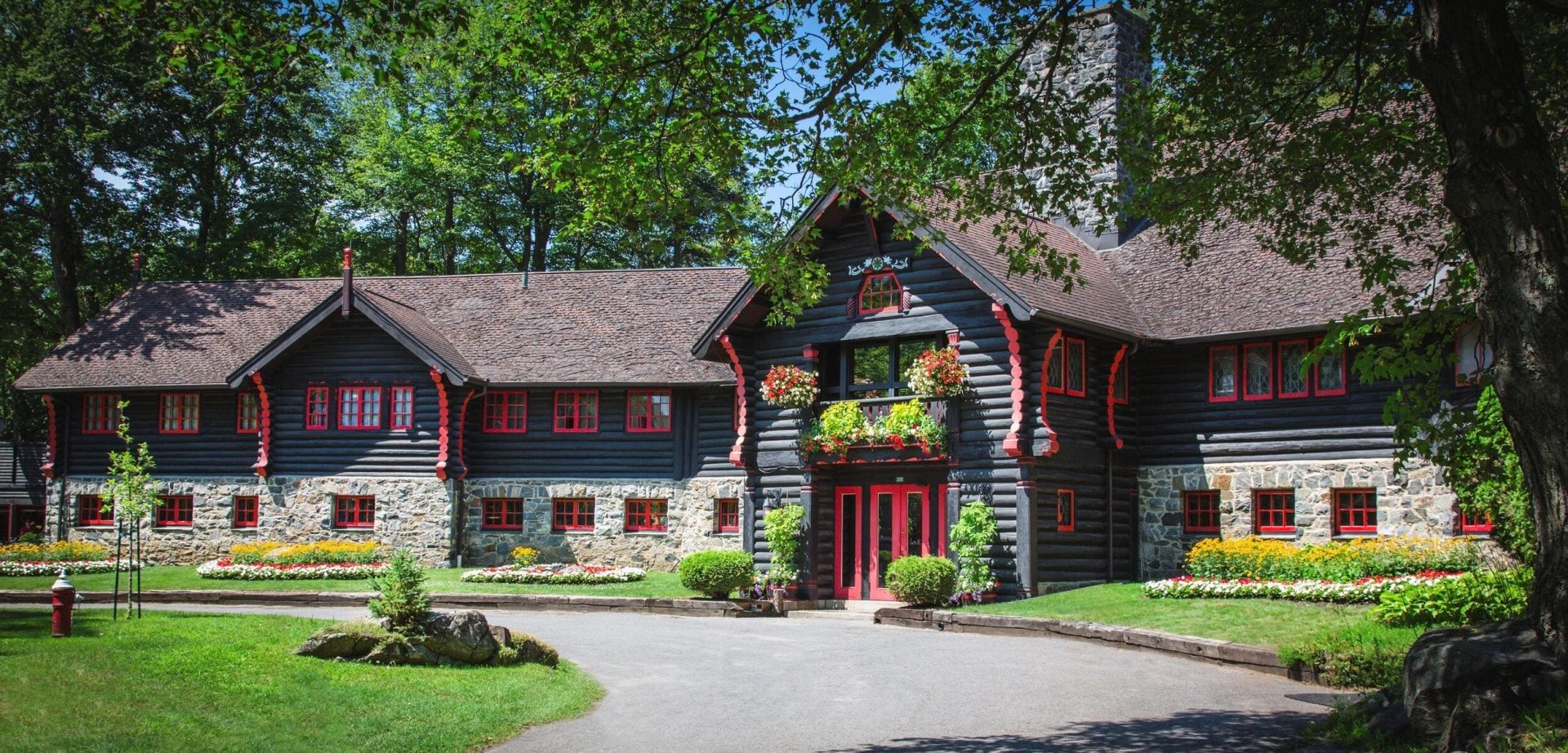 entrance of gold club