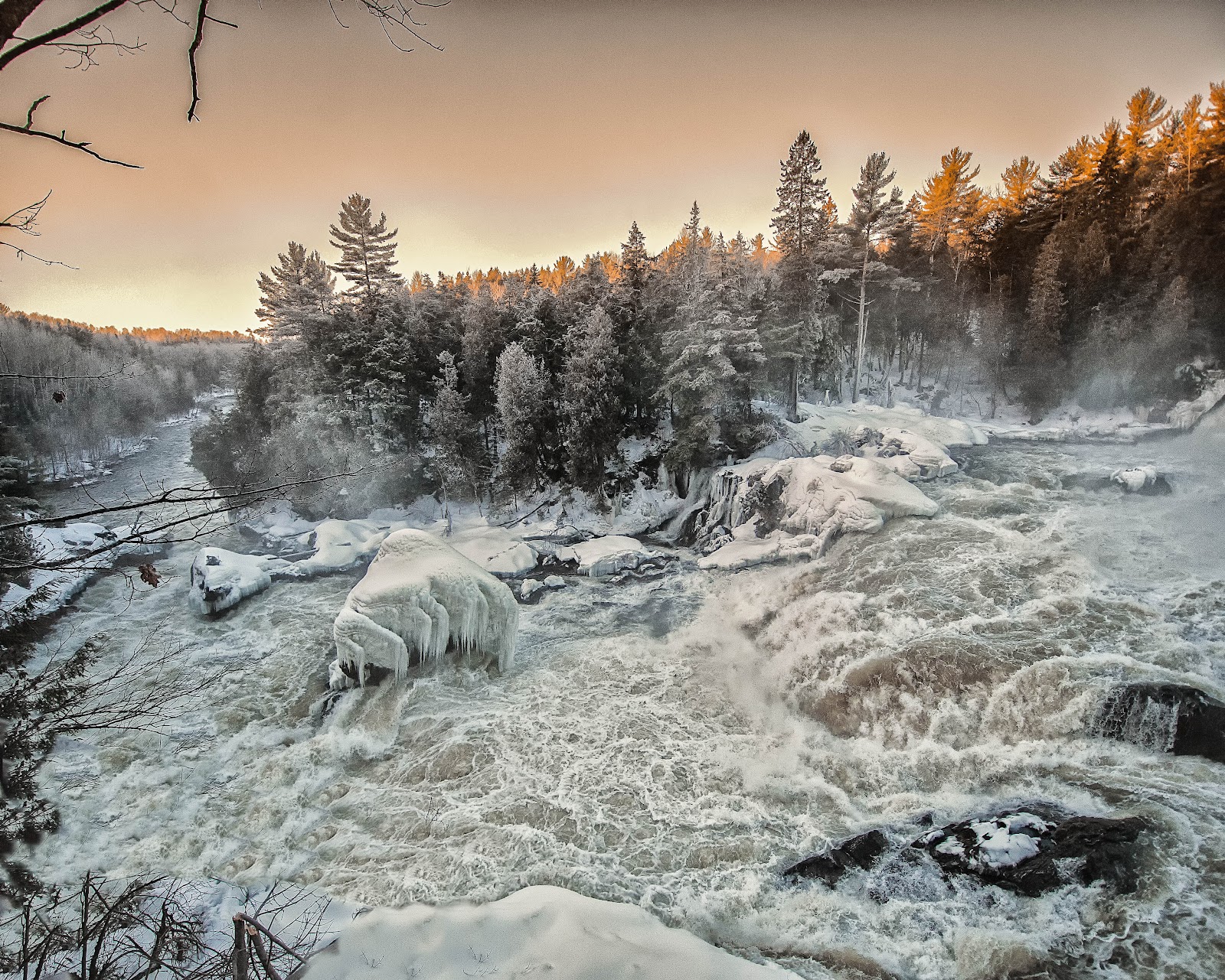 cascades en hiver