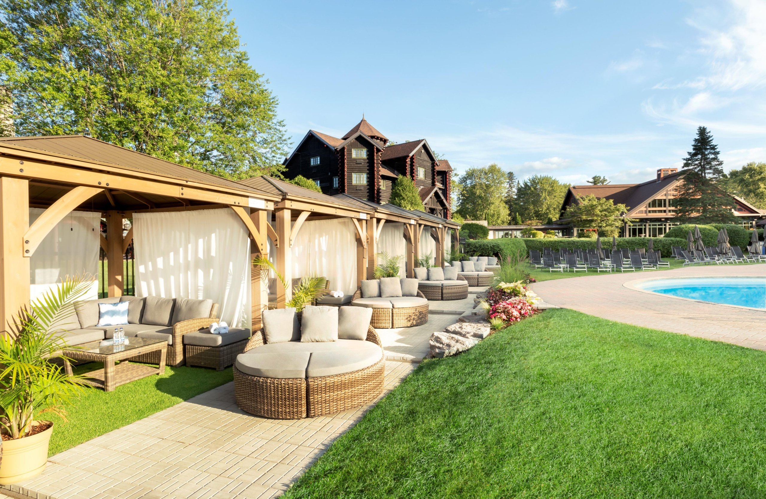 Pool Cabanas at Fairmont Le Château Montebello